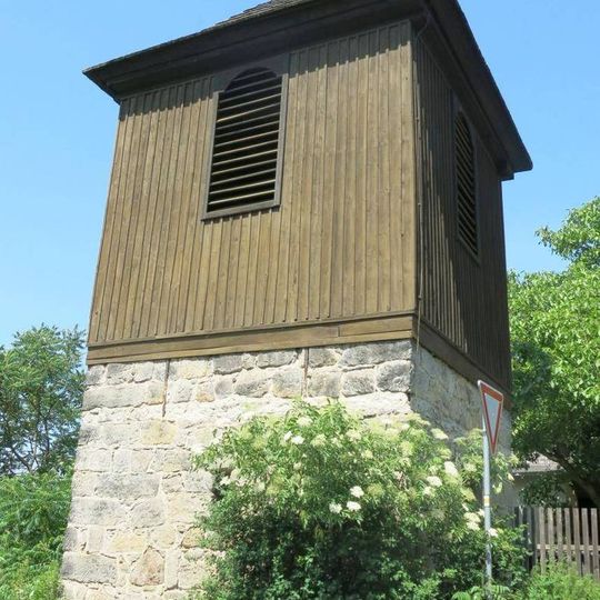 Polodřevěná zvonice v Růžové