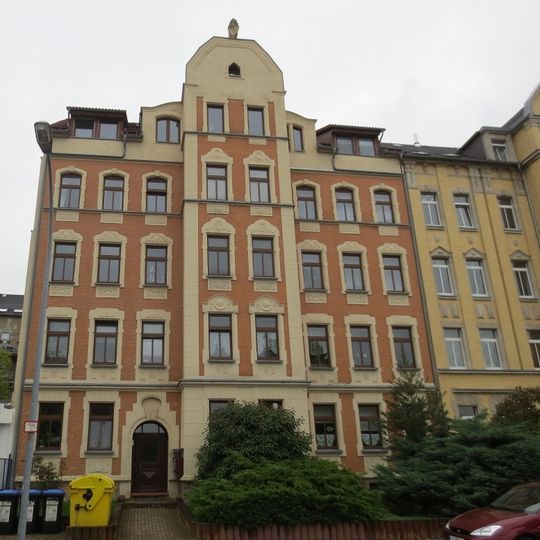 Mietshaus in geschlossener Bebauung konzipiert Elsasser Straße 15