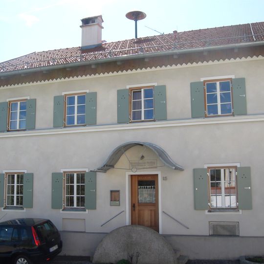 Heinrichsdorfer Straße 15