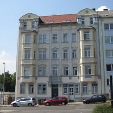 Mietshaus in vormals vermutlich geschlossener Bebauung Gutenbergstraße 28