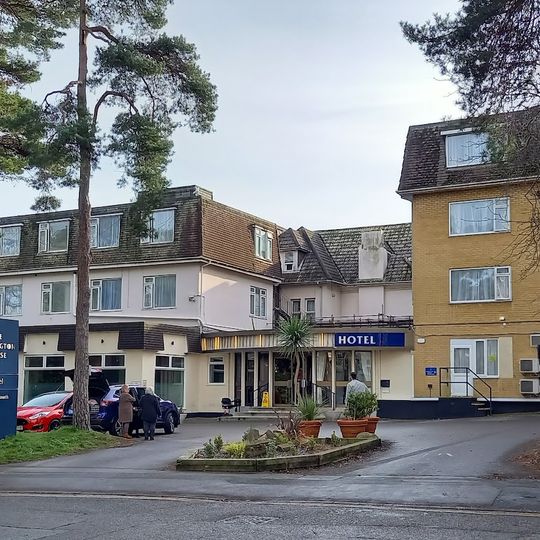 The Carrington House Hotel