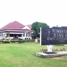 Rumah Pengasingan Bung Karno