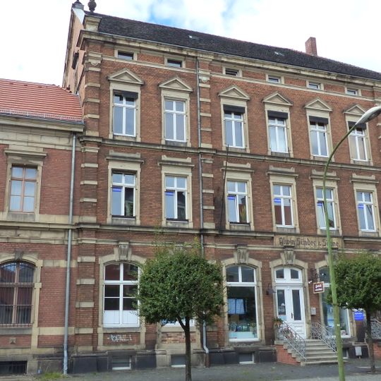 Wohn- und Geschäftshaus Poststraße 3