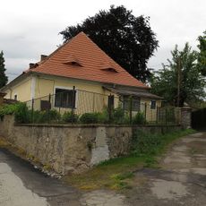 Zemědělský dvůr čp. 6, 60, 96