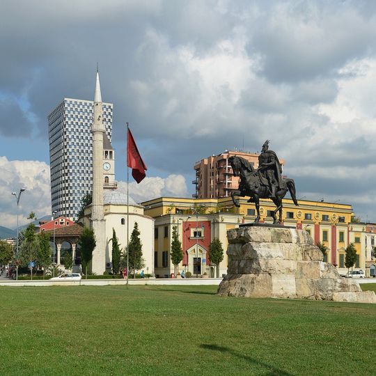 Skanderbeg Square