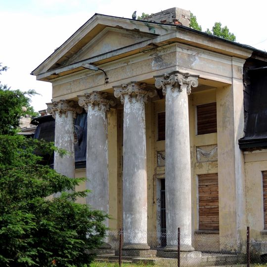 Pałac, Plac St. Staszica 12 w Bratoszewicach