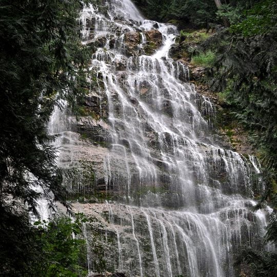 Bridal Veil Falls Provincial Park
