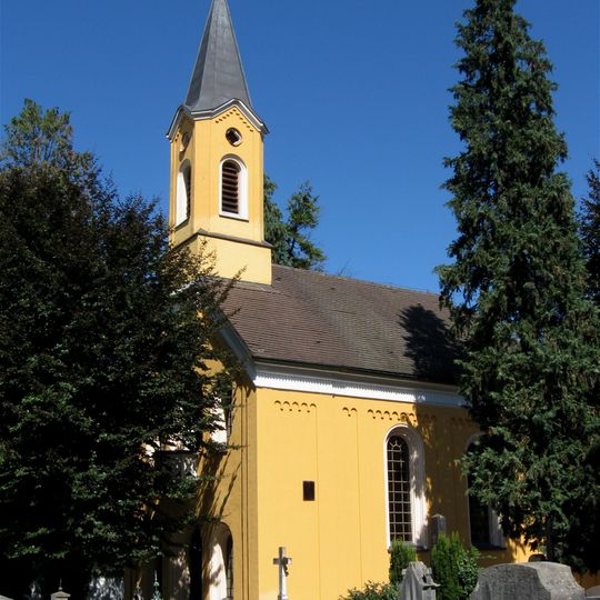 Friedhofskirche und Friedhof