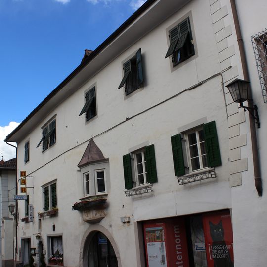 J.-G.-Plazer-Straße 4-8