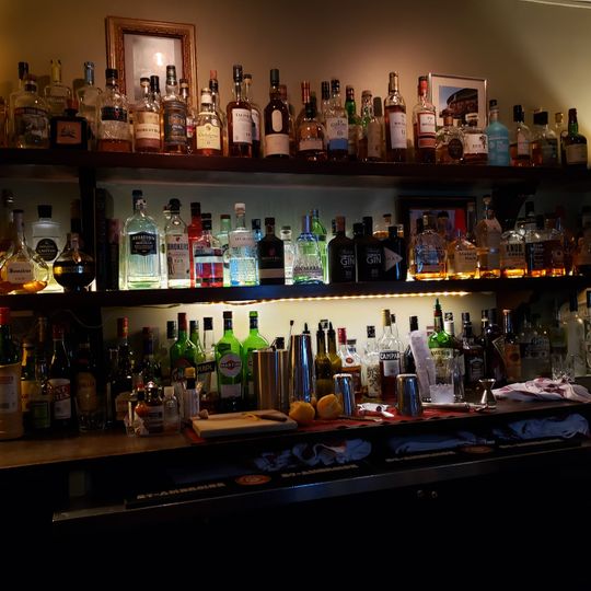 The Queen and Beaver Public House