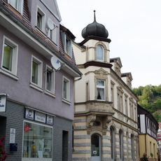 Wohn- und Geschäftshaus