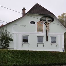 Ehem. Amtshaus (Schreibhaus) der ehem. Salzverladestelle Enghagen samt Kruzifix