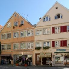 Wohn- und Geschäftshaus