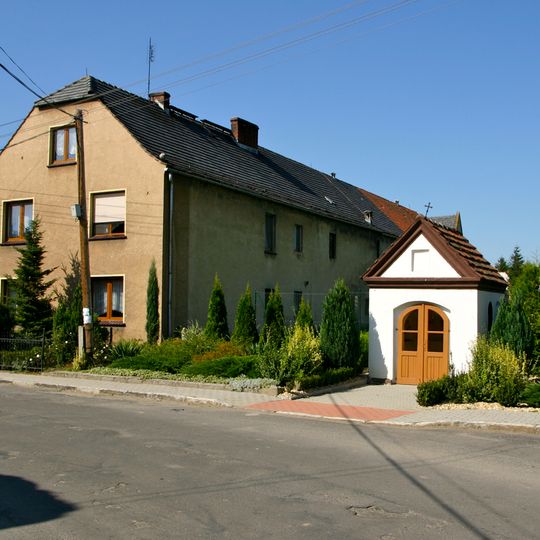 Kaplica z XIX w. przy domu nr 10 w Nowym Browińcu