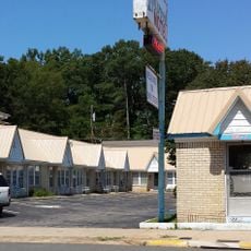 Lynwood Tourist Court Historic District