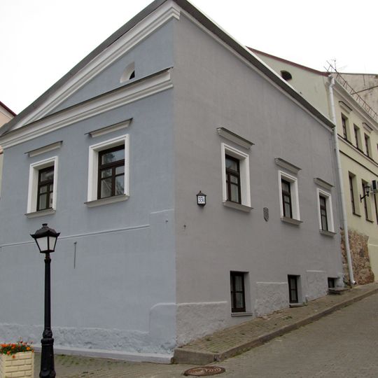 Internacyjanaĺnaja Street 33B, Minsk