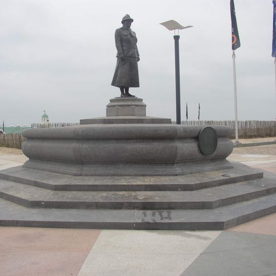 Standbeeld koningin Wilhelmina