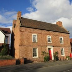 Number 25 Incorporating The Post Office