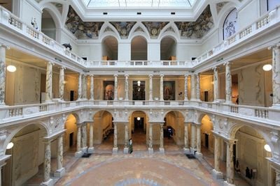 Interior 2