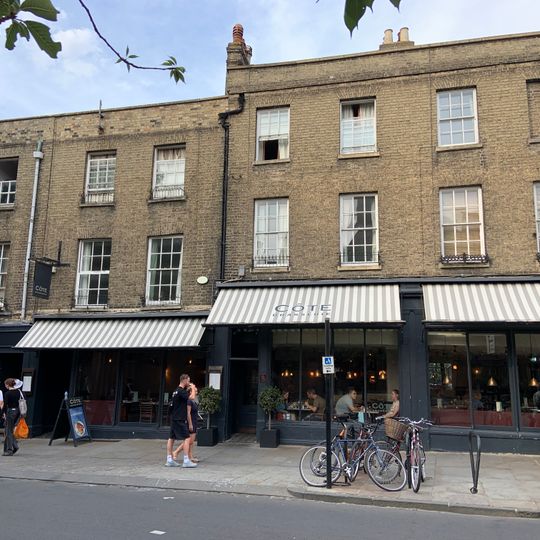 21-24, Bridge Street