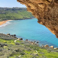 Mixta Cave