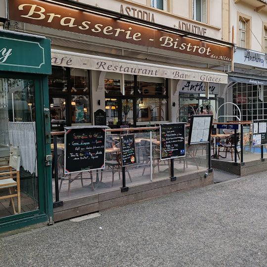The Allées Bistro
