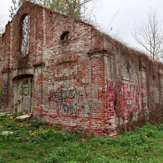 Stajnia folwarku Moczydło