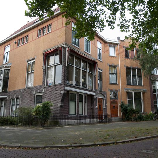 Woonhuis in overgangsarchitectuur