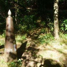 LB083