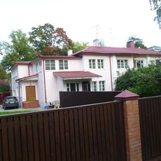 Улица Шишкина 10