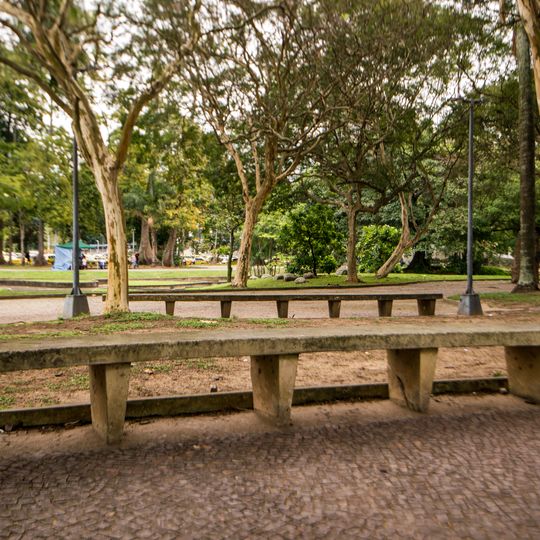 Banco de Burle Marx, Praça Salgado Filho