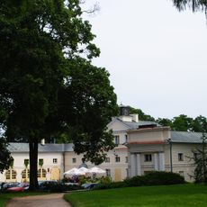 Stable and carriage house in Lubostroń