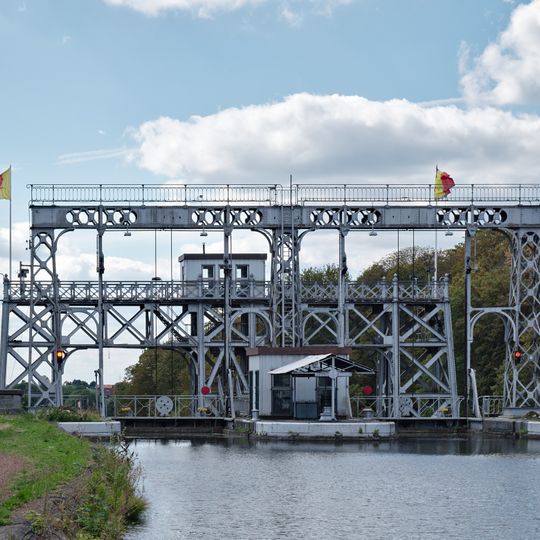 Lift No. 2 on the old Canal du Centre