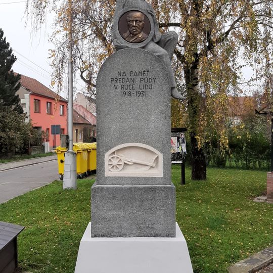 Památník pozemkové reformy