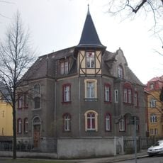 Villenartiges Wohnhaus Weinauallee 8