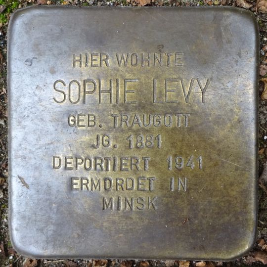 Stolperstein en memoria de Sophie Levy