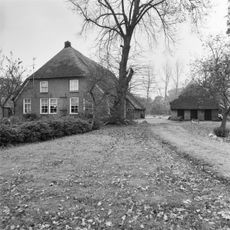 Middendorp 2, Oosterhesselen