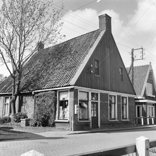 Dorpsstraat 52, Exmorra