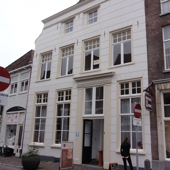 Brugstraat 5, Grave