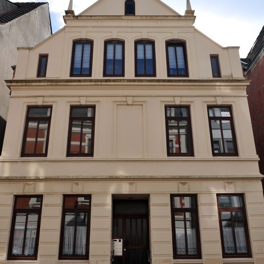 Mietshaus Gnesener Straße 6