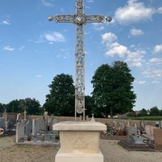 Cemetery cross of Savigneux
