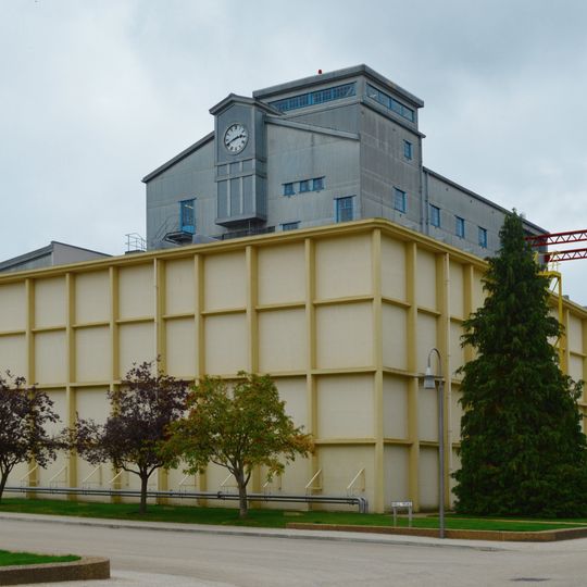 Building Q121 At Former Royal Aircraft Establishment Site