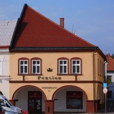 Valdštejnovo náměstí 77