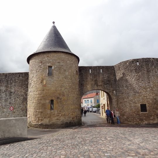 Remparts de Rodemack