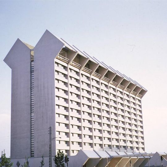 Laleh International Hotel