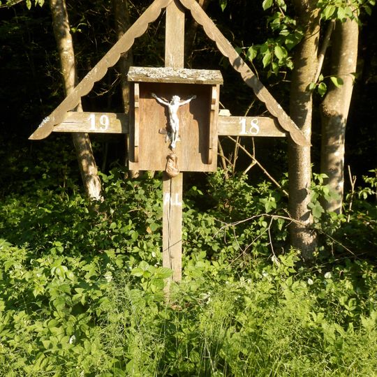 Holzkreuz im Hirschbachgraben