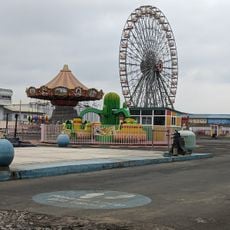 Hi-Impact Planet Amusement Park