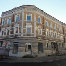 Wohn- und Geschäftshaus in geschlossener Bebauung Straße des Friedens 12