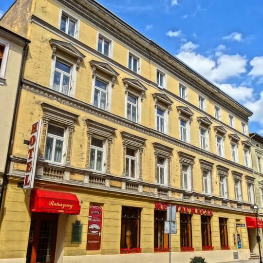 Długa 37 hotel Ratuszowy