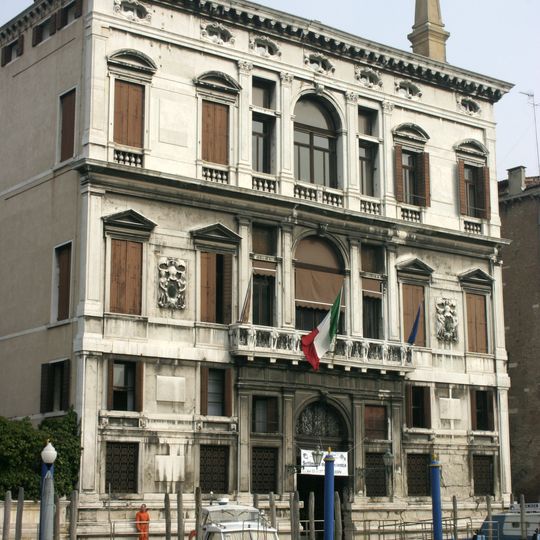 Palazzo Coccina Tiepolo Papadopoli
